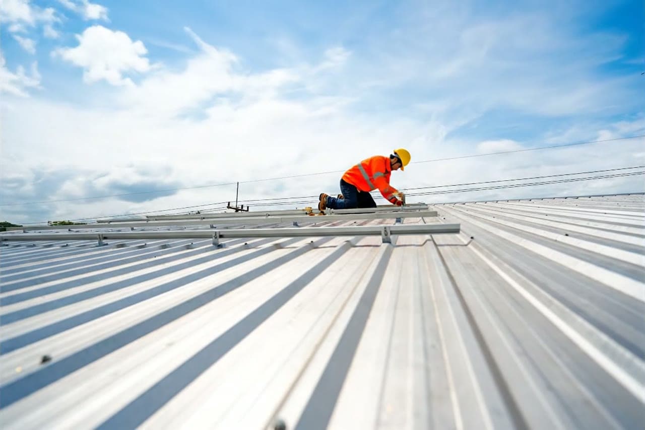 Edwards Roofing crew, commercial roofing